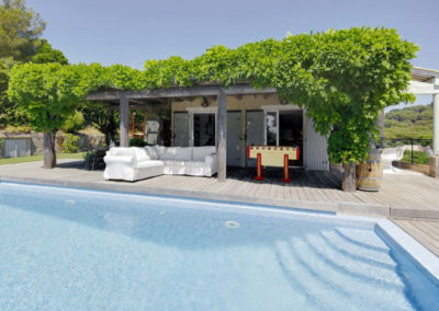 luxury villa Cote d'Azur pool 2