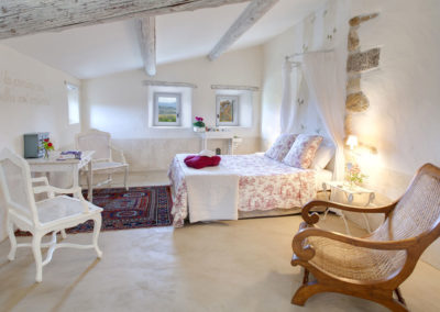 Luxury villa in Provence bedroom 2
